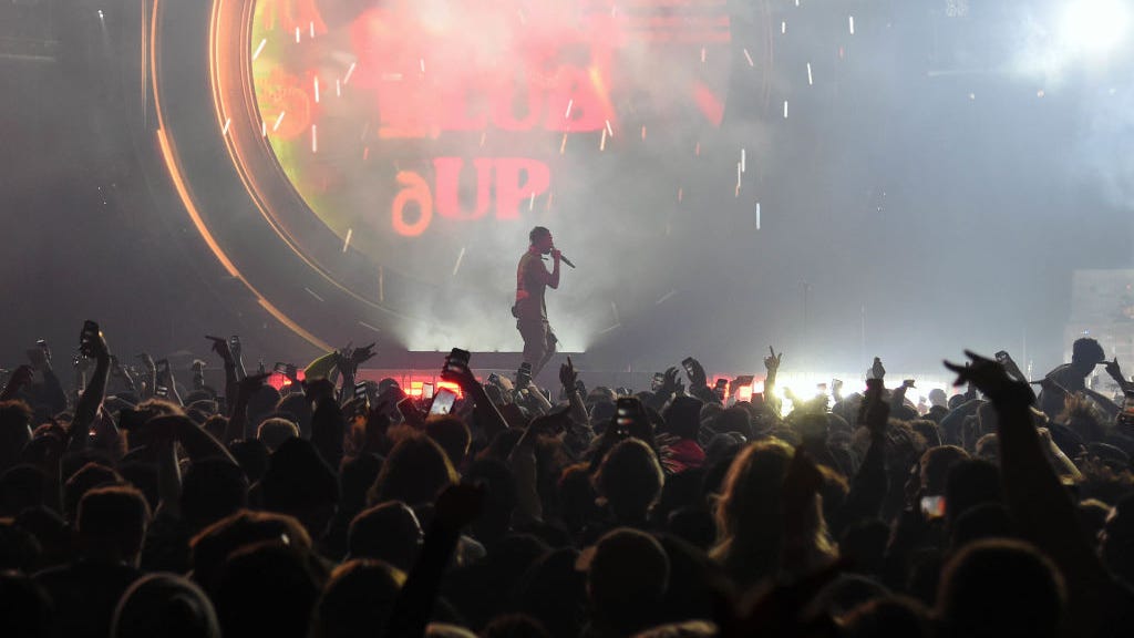 8 dead, 23 hospitalized at Travis Scott’s sold-out Astroworld festival: police