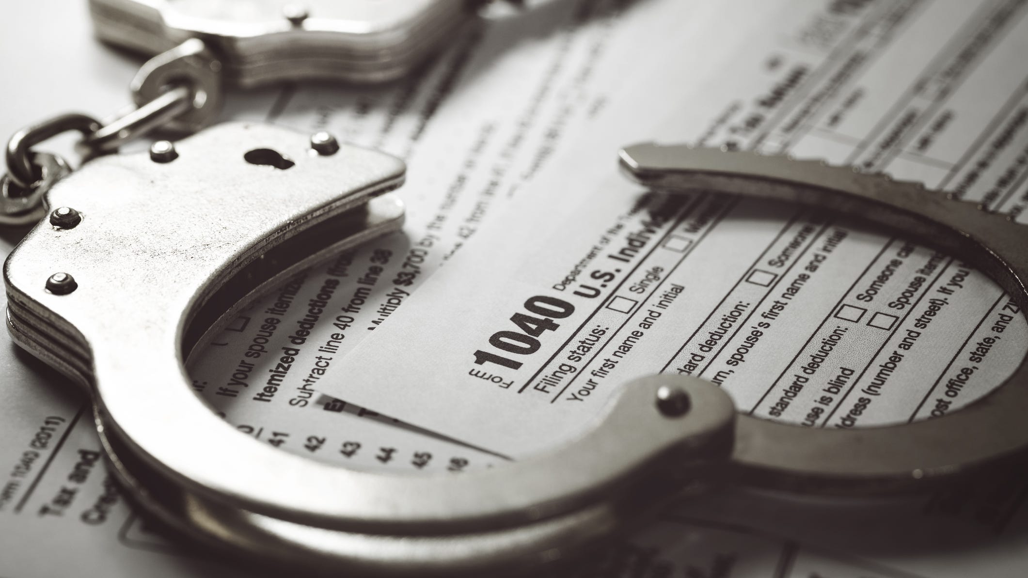 NJ woman sentenced for elaborate tax fraud scheme using mail carriers