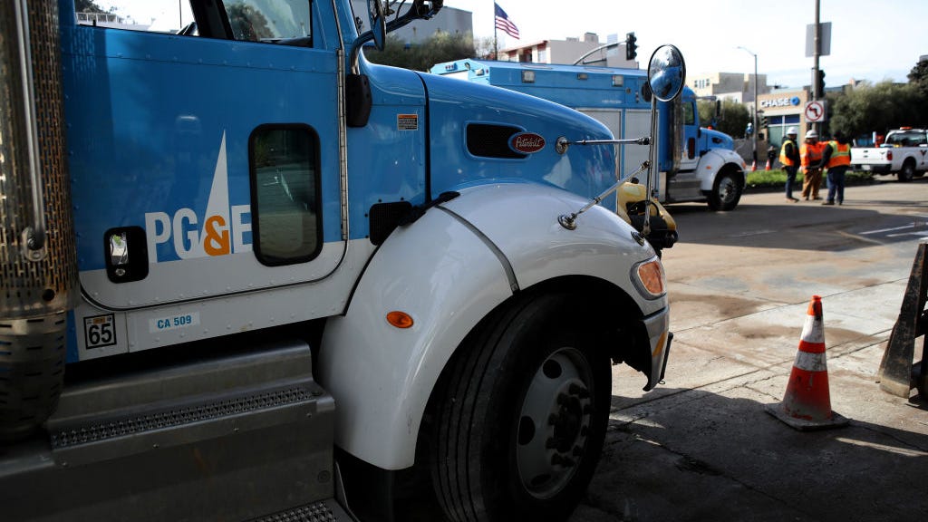 Gas leak triggers evacuations for hundreds of San Jose residents