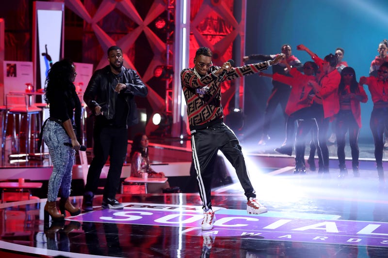soulja boy dances onstage