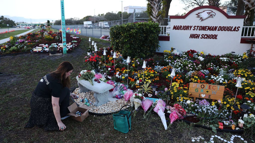 Parkland jury gets rare view of bloody school massacre site