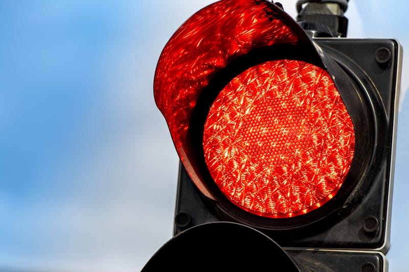 Man shot at a red light in Dallas is in stable condition