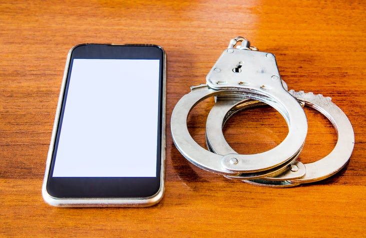 19-year-old Eastpointe man charged with armed robbery for stealing iPhones from truck driver