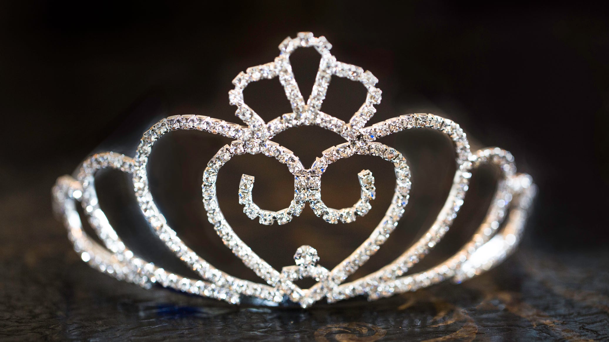 Transgender woman crowned Miss Netherlands
