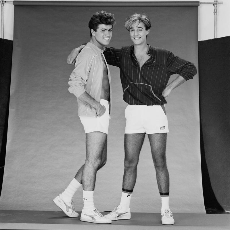 British singer-songwriters George Michael (1963 - 2016) and Andrew Ridgeley of pop duo Wham!, UK, 8th November 1983.