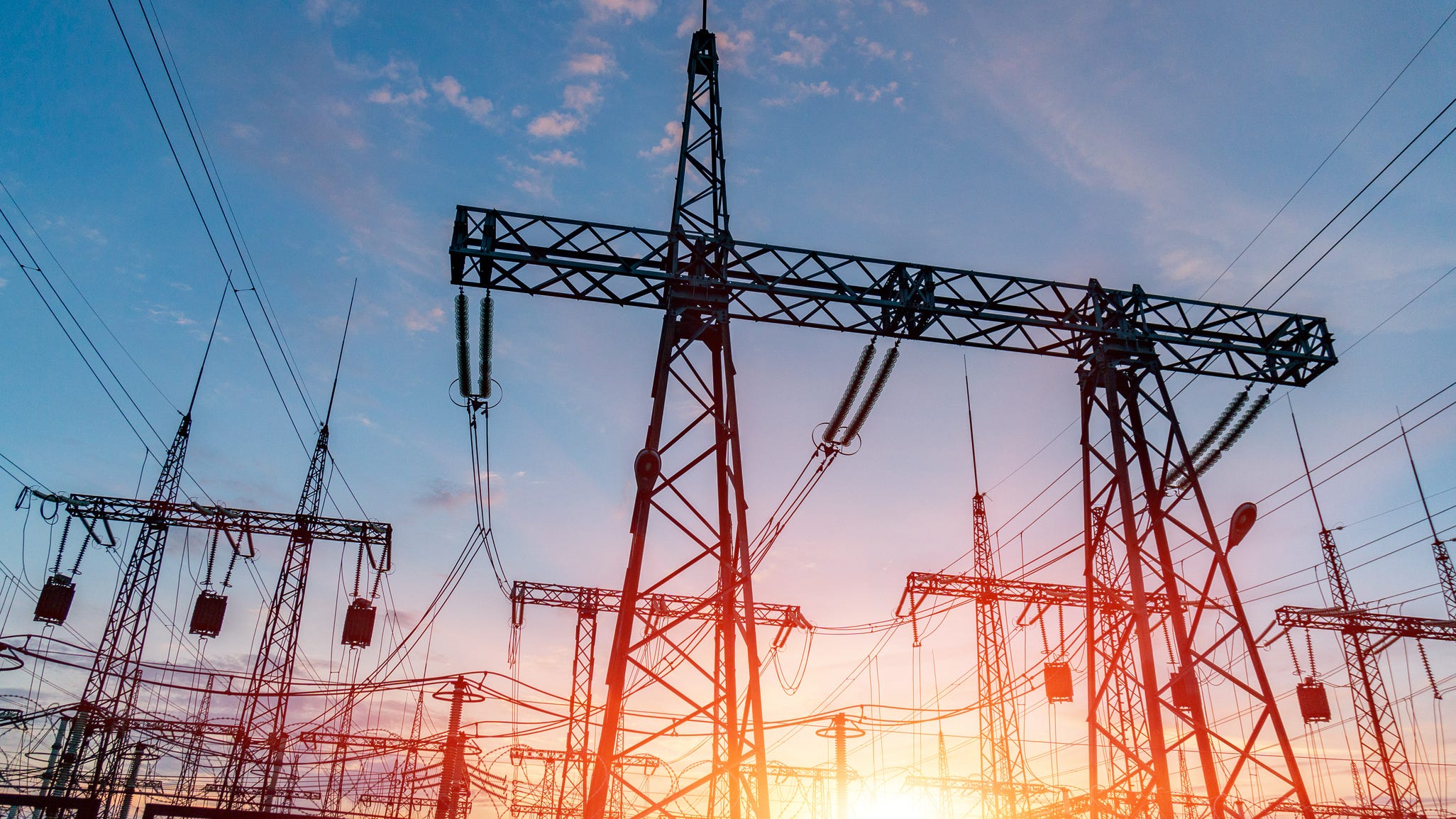 California declares power grid emergency as electricity use soars