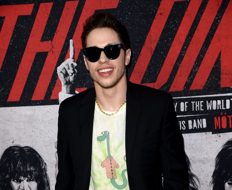  Pete Davidson arrives at the premiere of Netflix's "The Dirt" at ArcLight Hollywood on March 18, 2019 in Hollywood, California