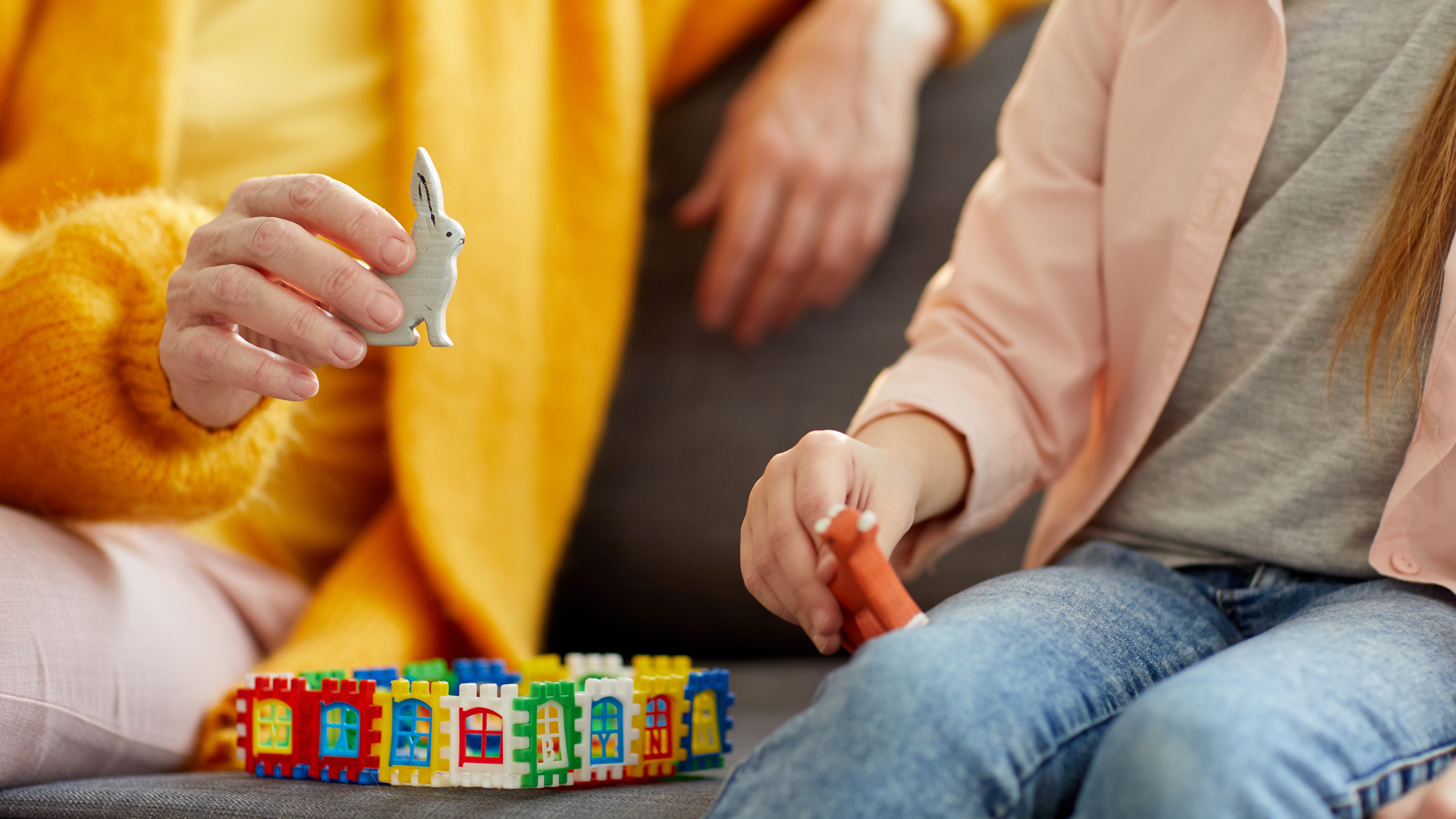 Woman charged with interviewing for nanny jobs to scope out houses to burglarize
