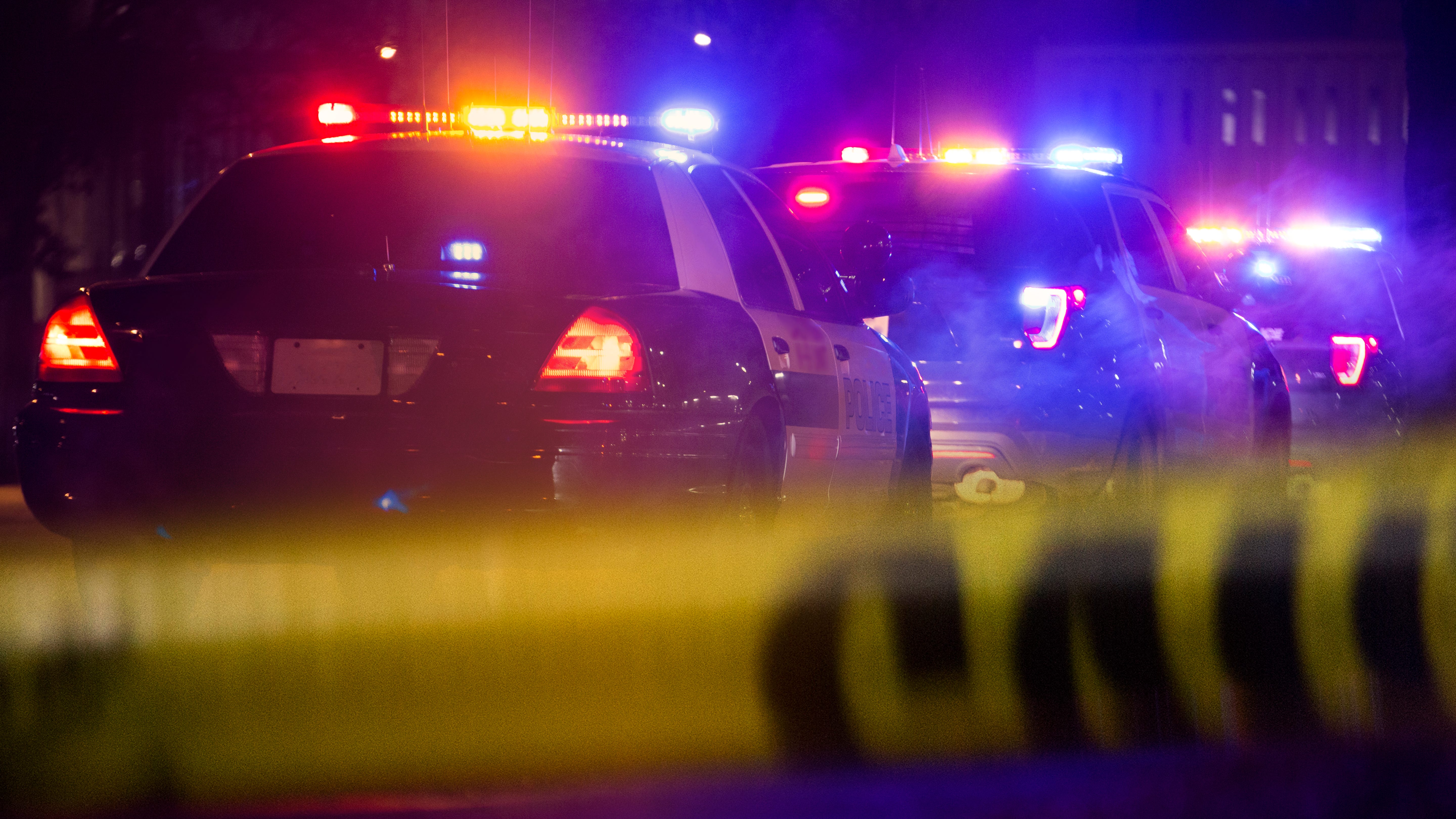 Driver, passenger pronounced dead after shooting led them to crash into tree