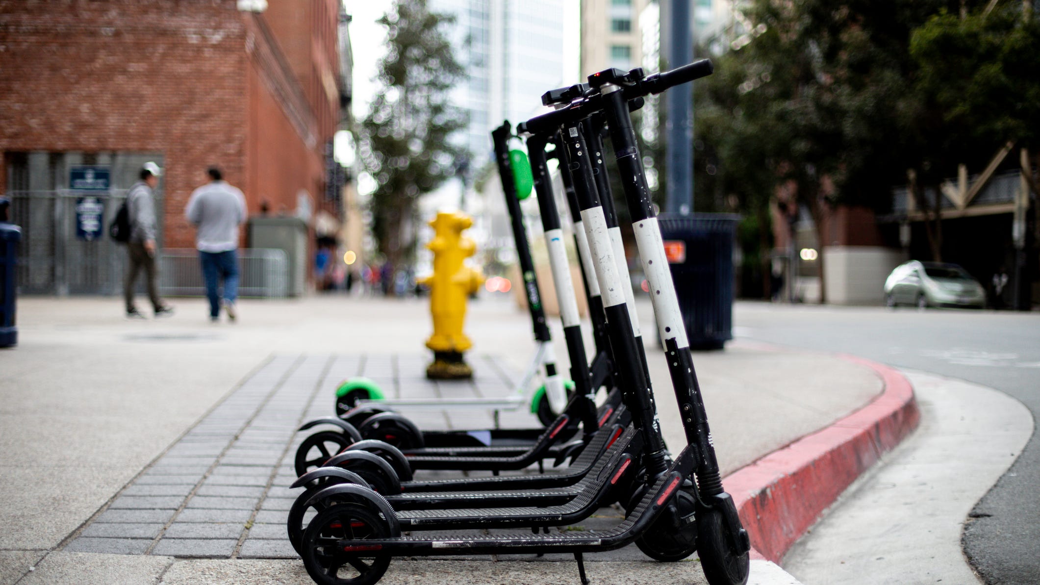 Elderly woman struck by electric scooter in Tenderloin hit-and-run