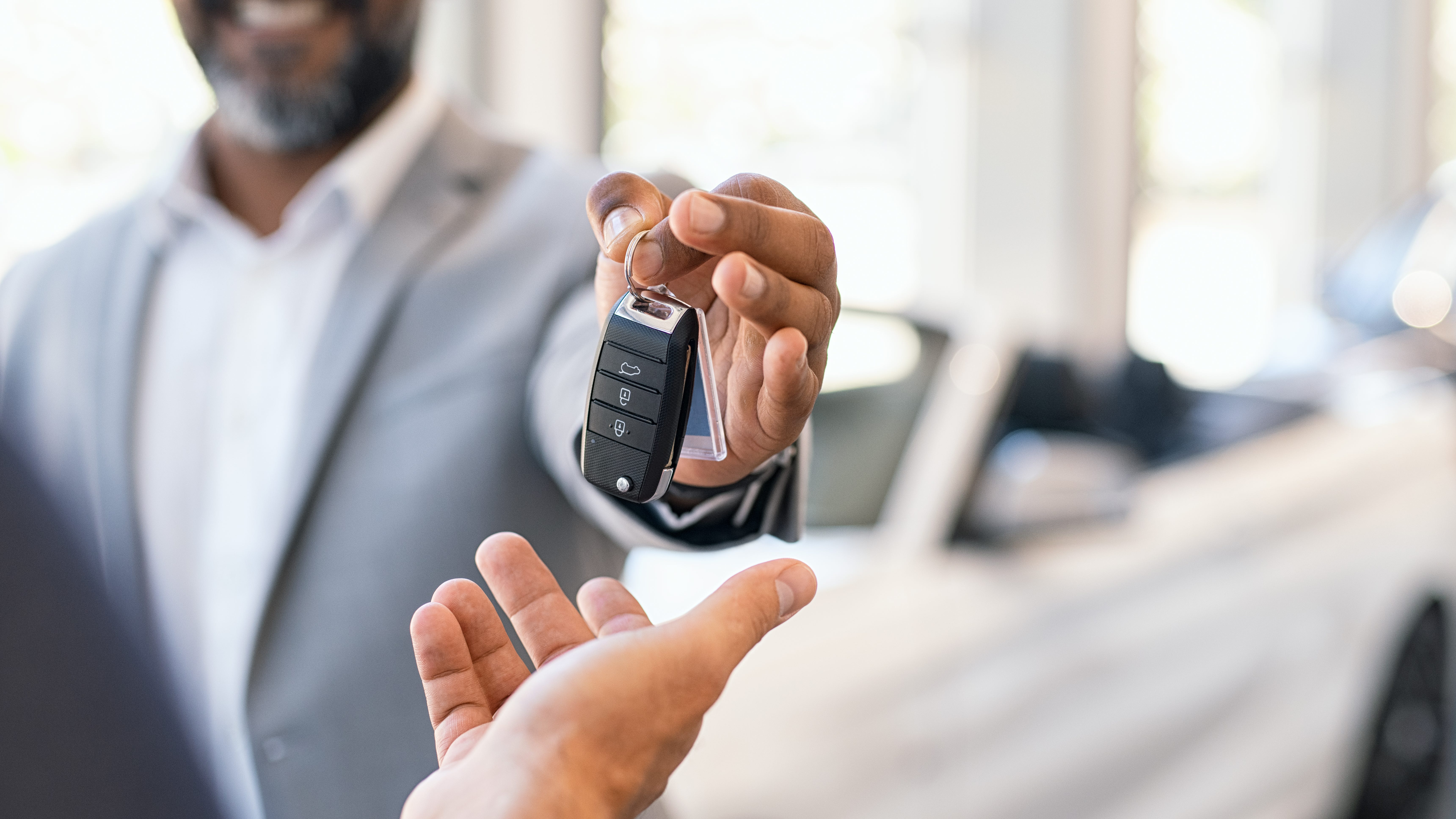AAA Michigan: average annual cost of owning new car just under $10,000