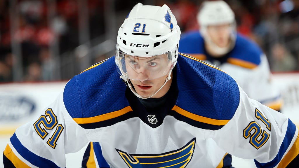 Forward Tyler Bozak returns to Blues on one-year deal