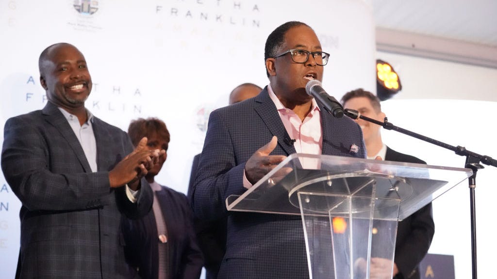 L.A. City Council votes to suspend Mark Ridley-Thomas