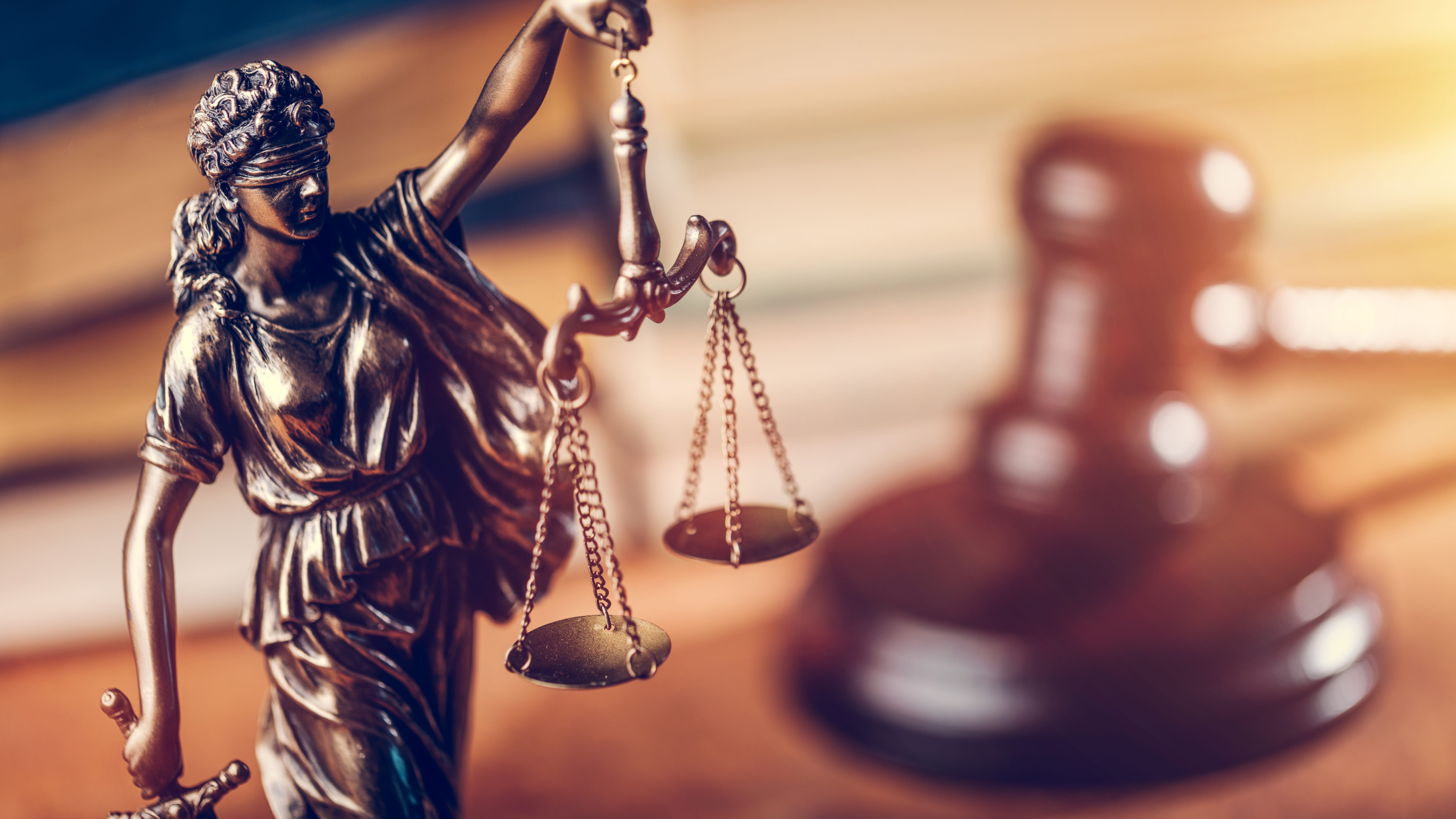 Ex-Torrance police officer gets probation in child pornography case
