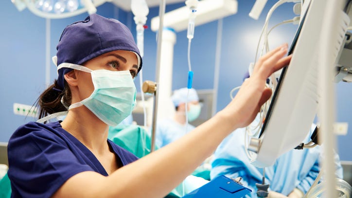 NYC Hospitals Desperate to Staff Thousands of Nurses Amid Coronavirus Crisis