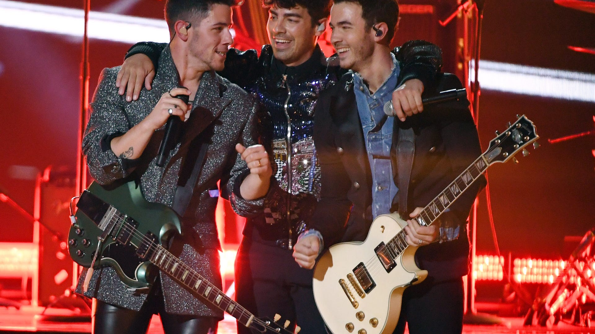 Jonas Brothers make summer plans with Kelsea Ballerini for 'Remember This' tour