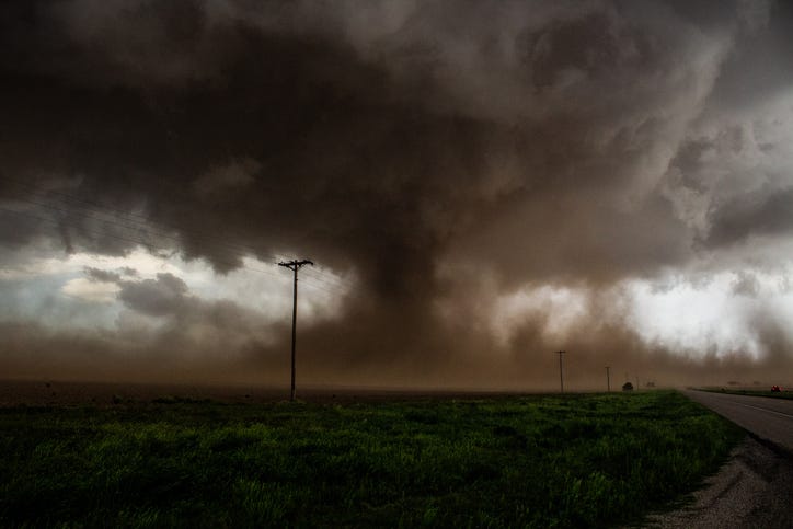 a tornado forms