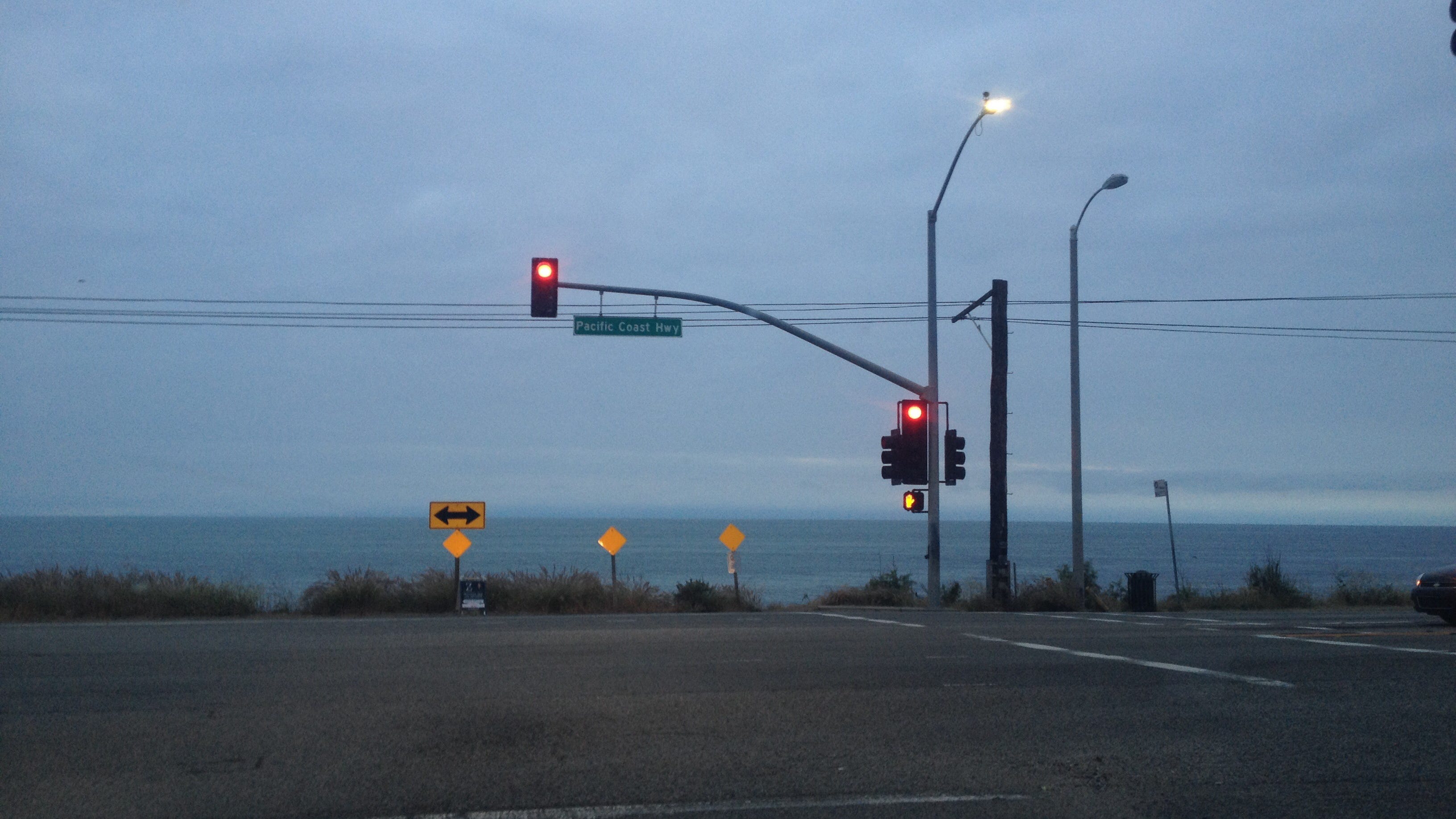 Suspected DUI driver takes out electric pole, causes PCH closure in Malibu