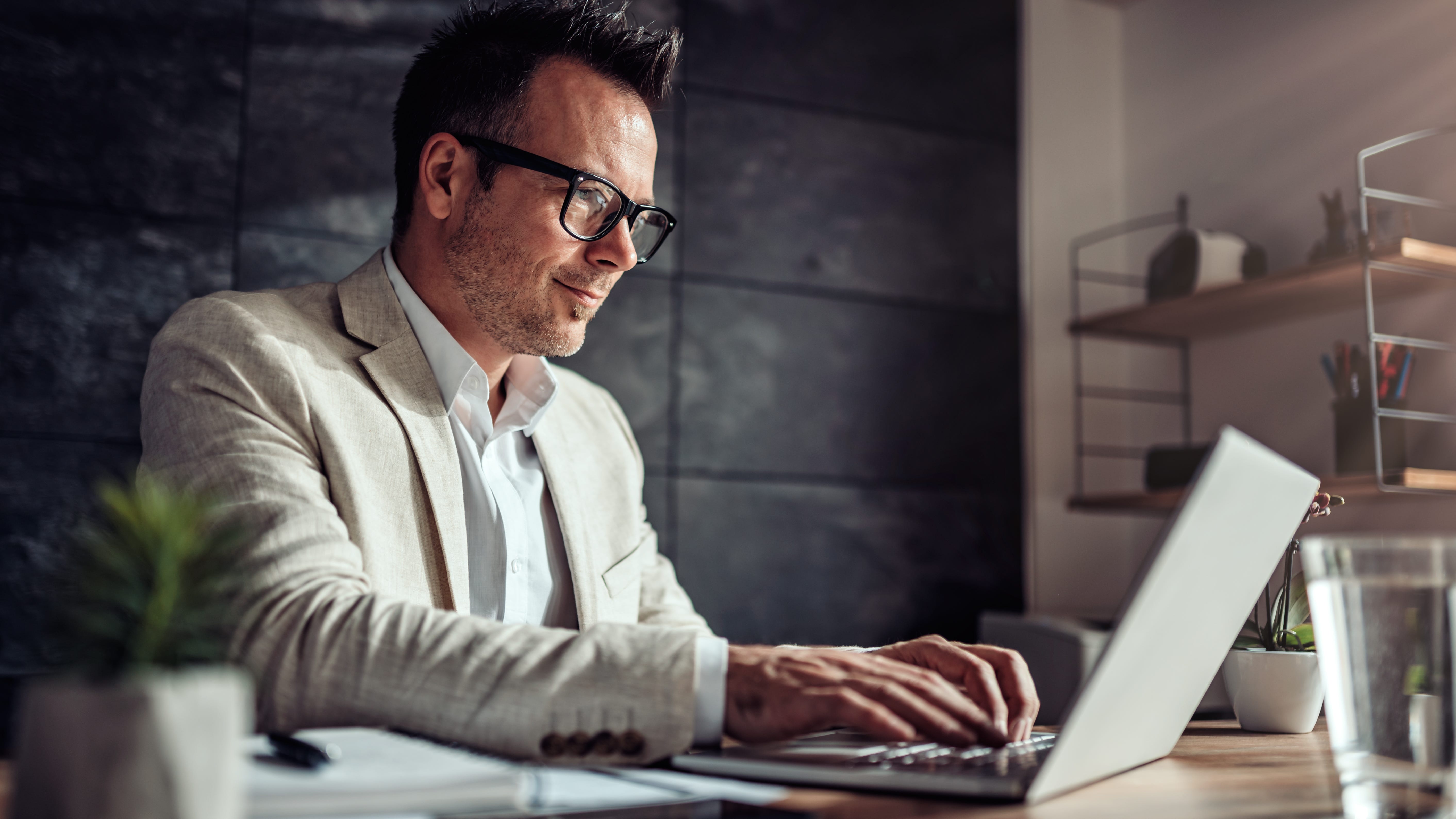 A Checklist for Working From Home During Coronavirus