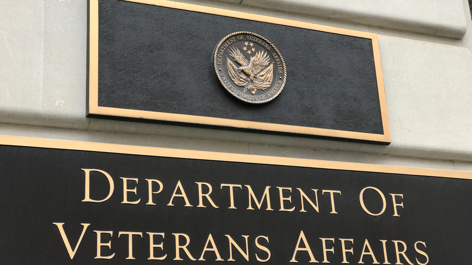 Lawsuit seeks housing for homeless veterans at VA campus in West L.A.