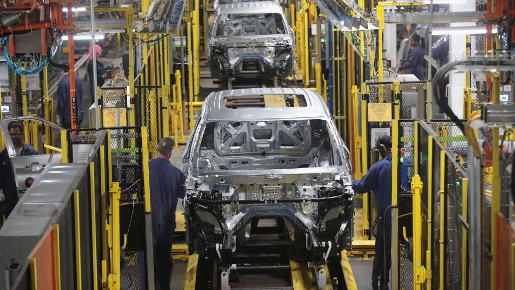 Mask mandate to be lifted for vaccinated workers at Big Three auto plants