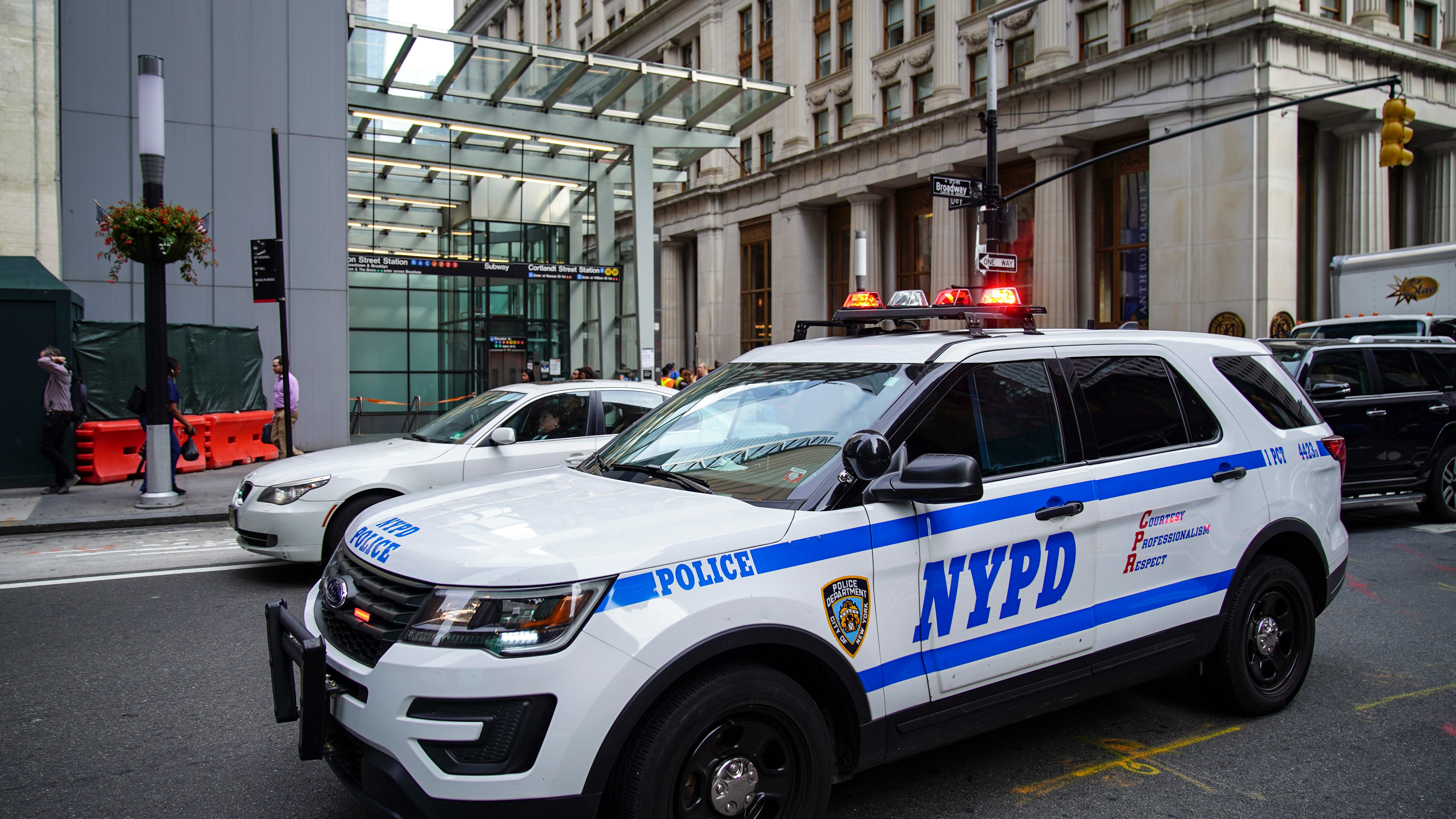 NYPD employee suffers fractured eye socket in Manhattan subway assault