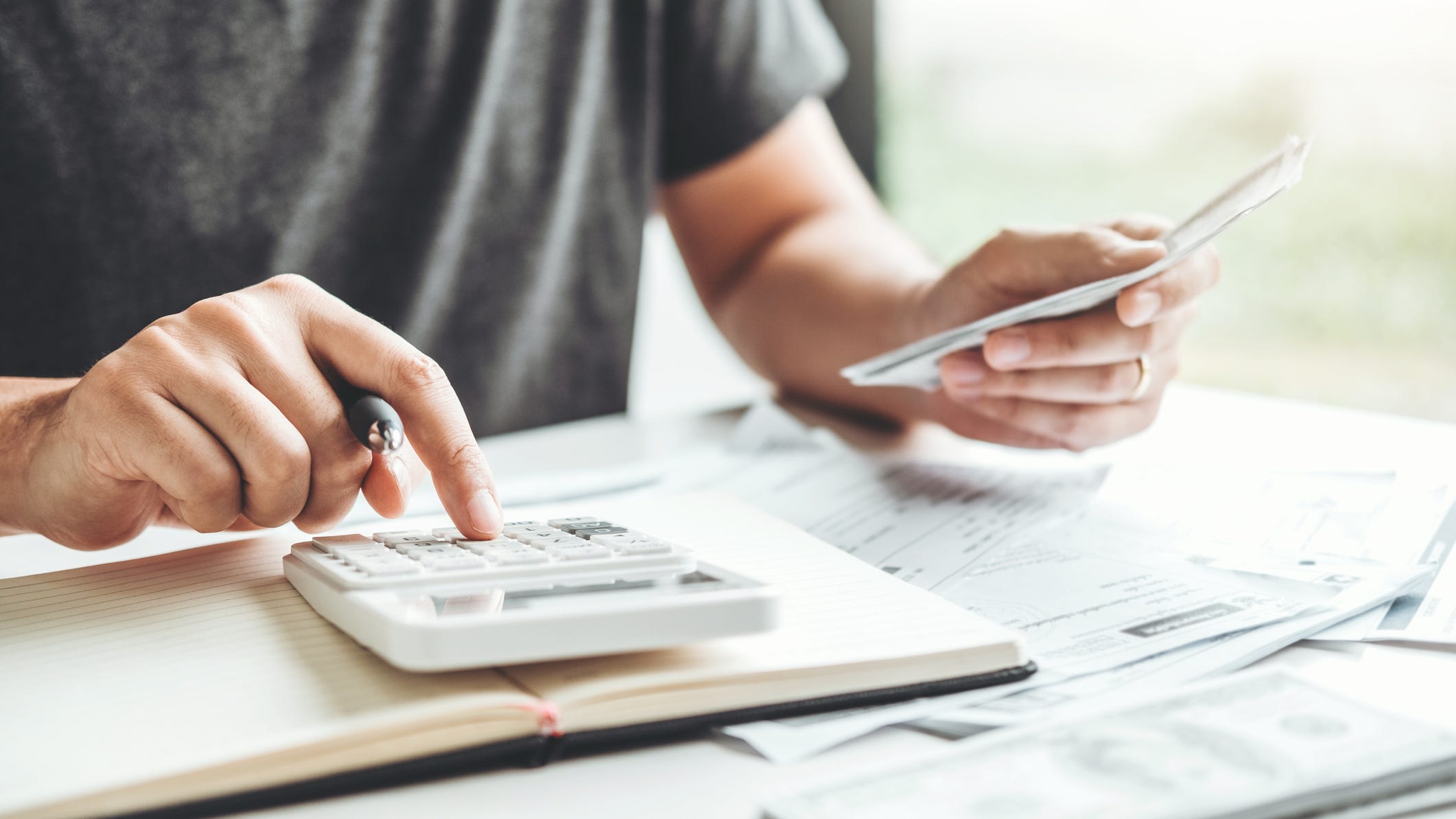Why Americans making six figures are living paycheck to paycheck