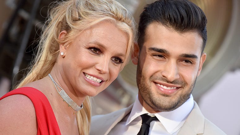 Britney Spears boyfriend Sam Asghari calls Jamie Spears' 'a total d***' after documentary