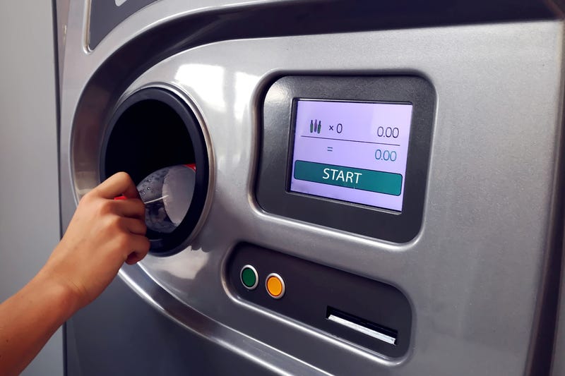 Bottle return machine
