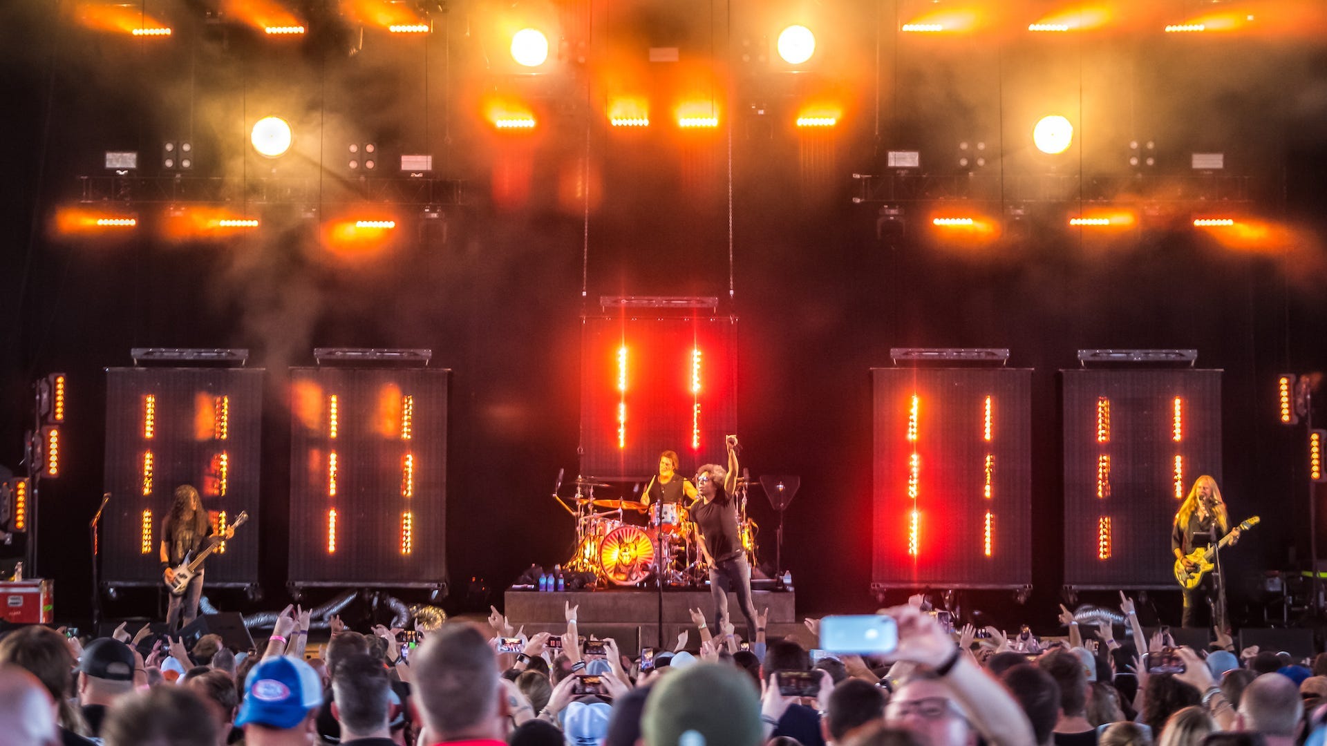 Keep Up with Concert and Tour Announcements on Audacy