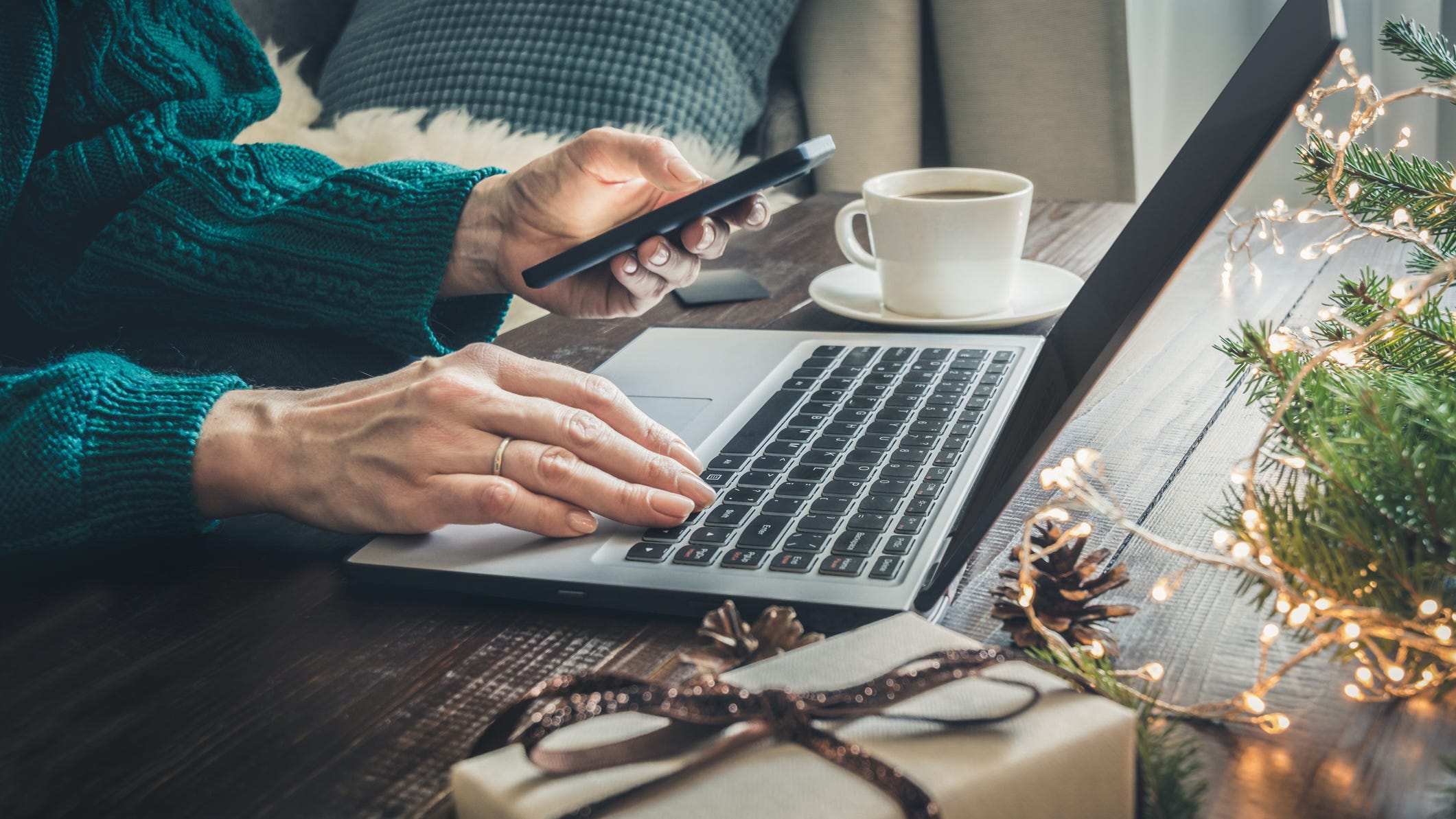 Black Friday online shopping hits a record