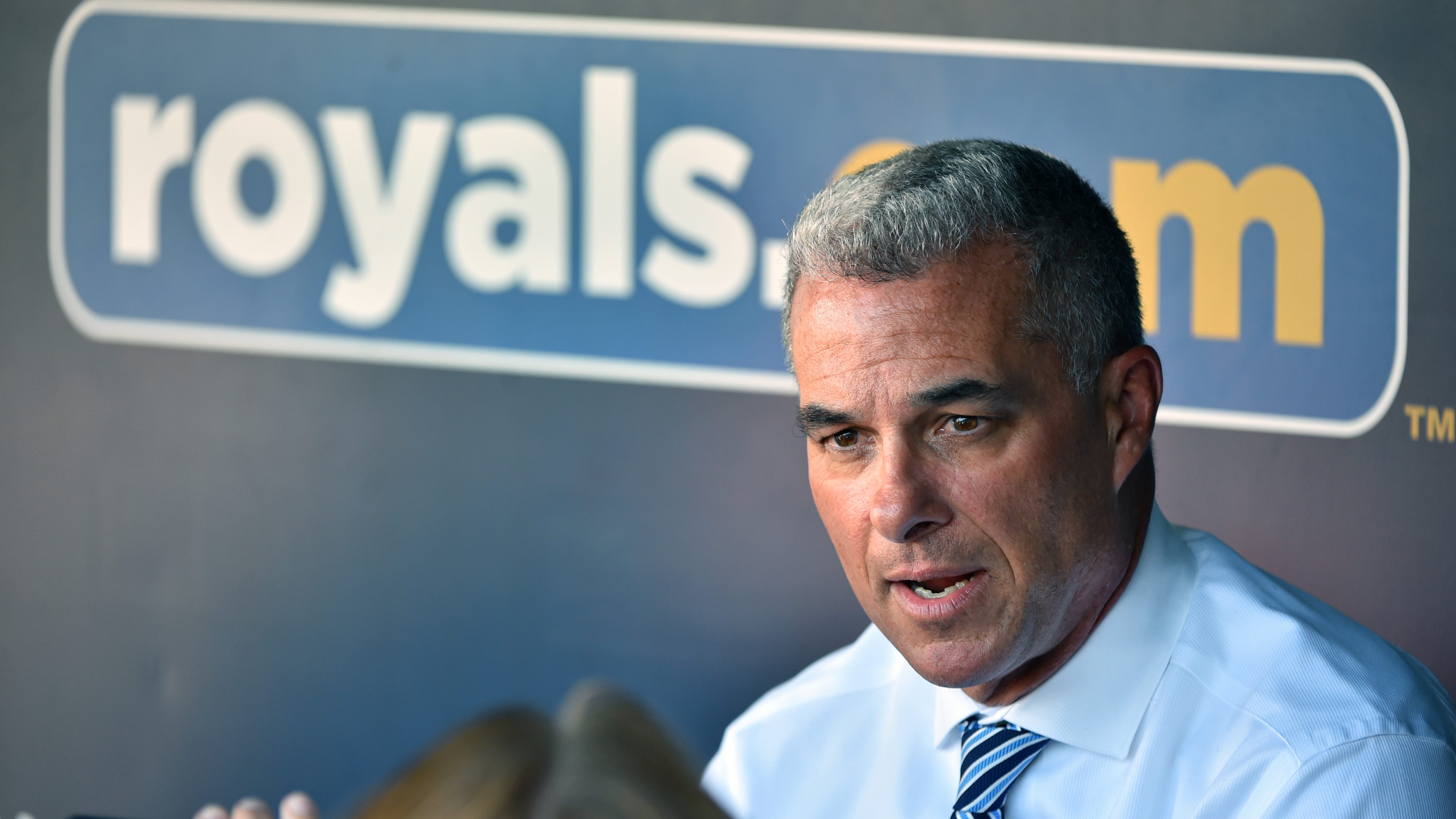 Rangers reportedly pursuing former Royals GM Dayton Moore for front-office role