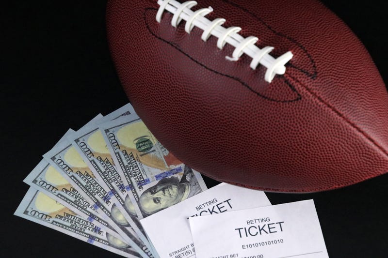 Illinois gamblers bet nearly $61 million on Super Bowl — leaving sportsbooks, state in the black, but two casinos seeing red