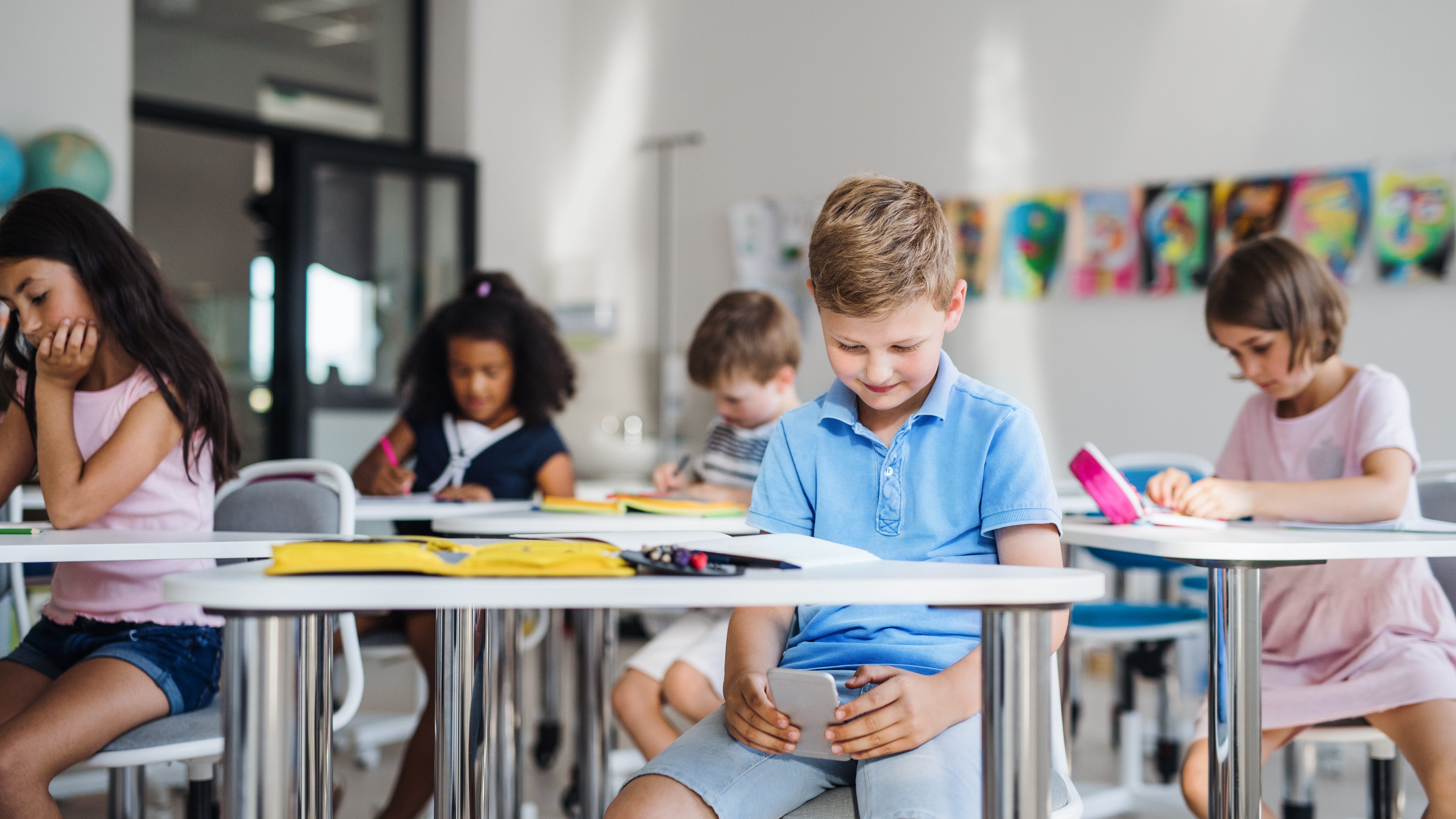More Philly schools locking students' phones in pouches during day
