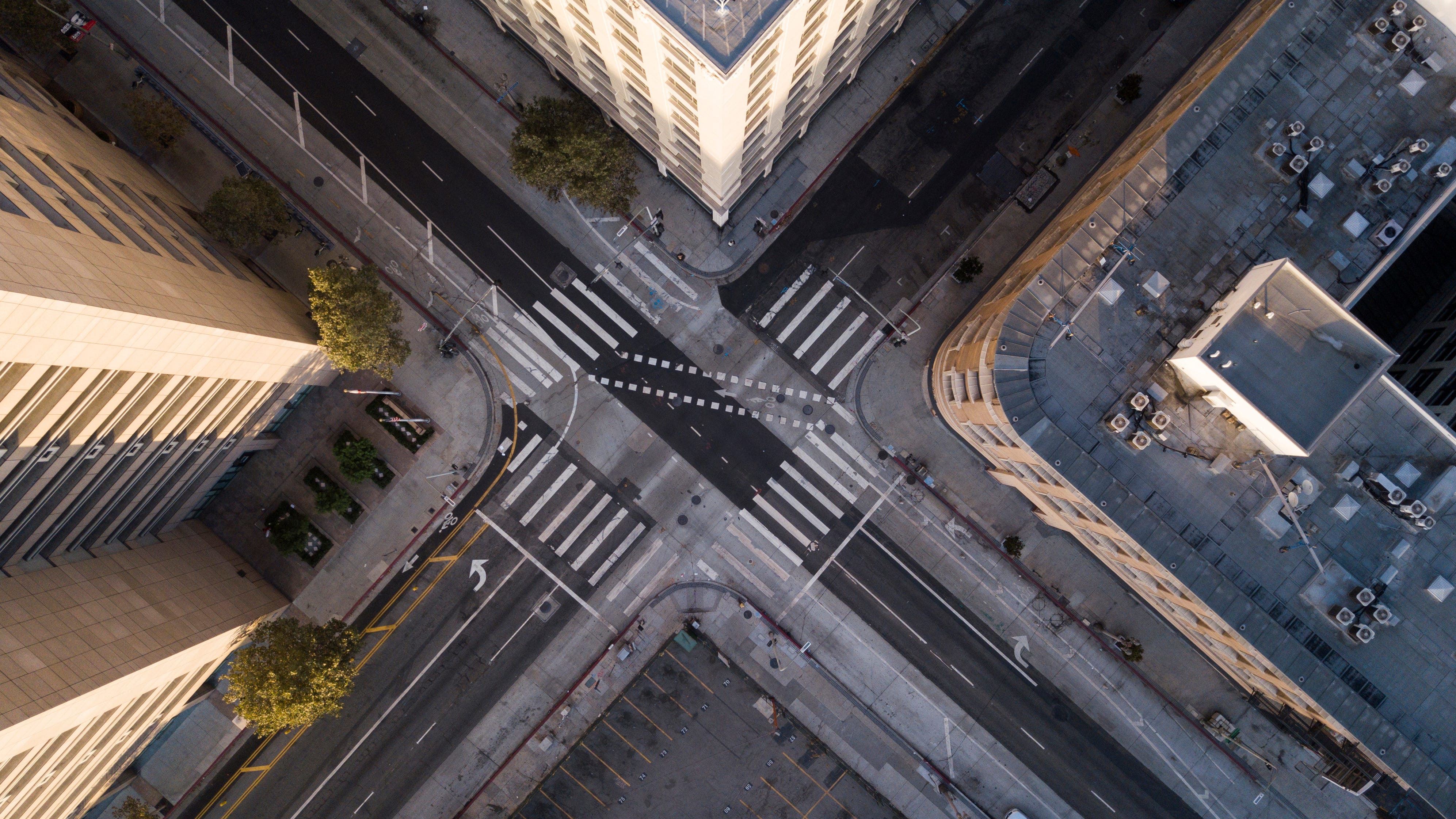 LA considers repurposing traffic lanes to accommodate bikes or buses
