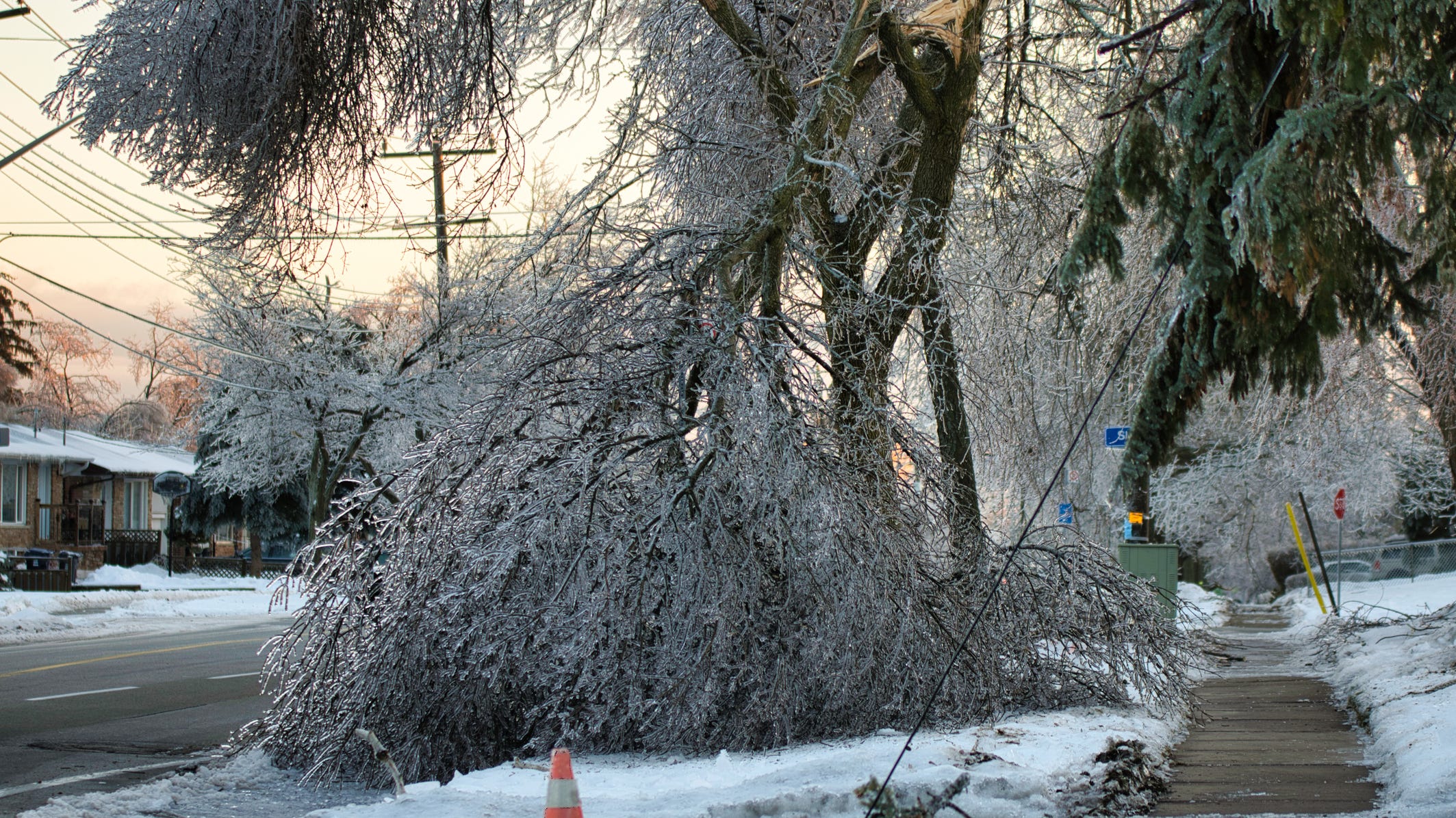 Dallas applies lessons learned from previous ice storms