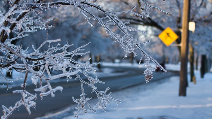 Snow strikes metro Detroit as region braces for the next hit: Ice