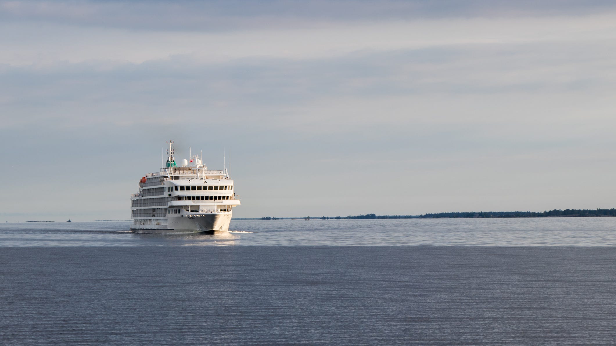 Cruise ships scheduled to sail the Great Lakes for 2022 season after shutting down over COVID-19 pandemic