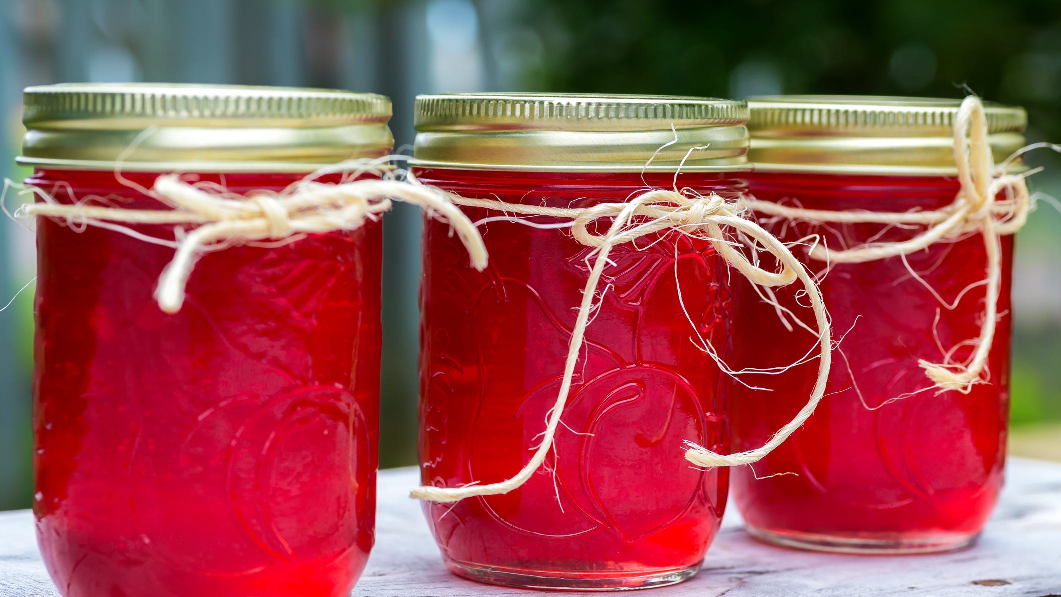 Dana & Parks: Dana hilariously fails at making crabapple jelly - 10th year in a row!
