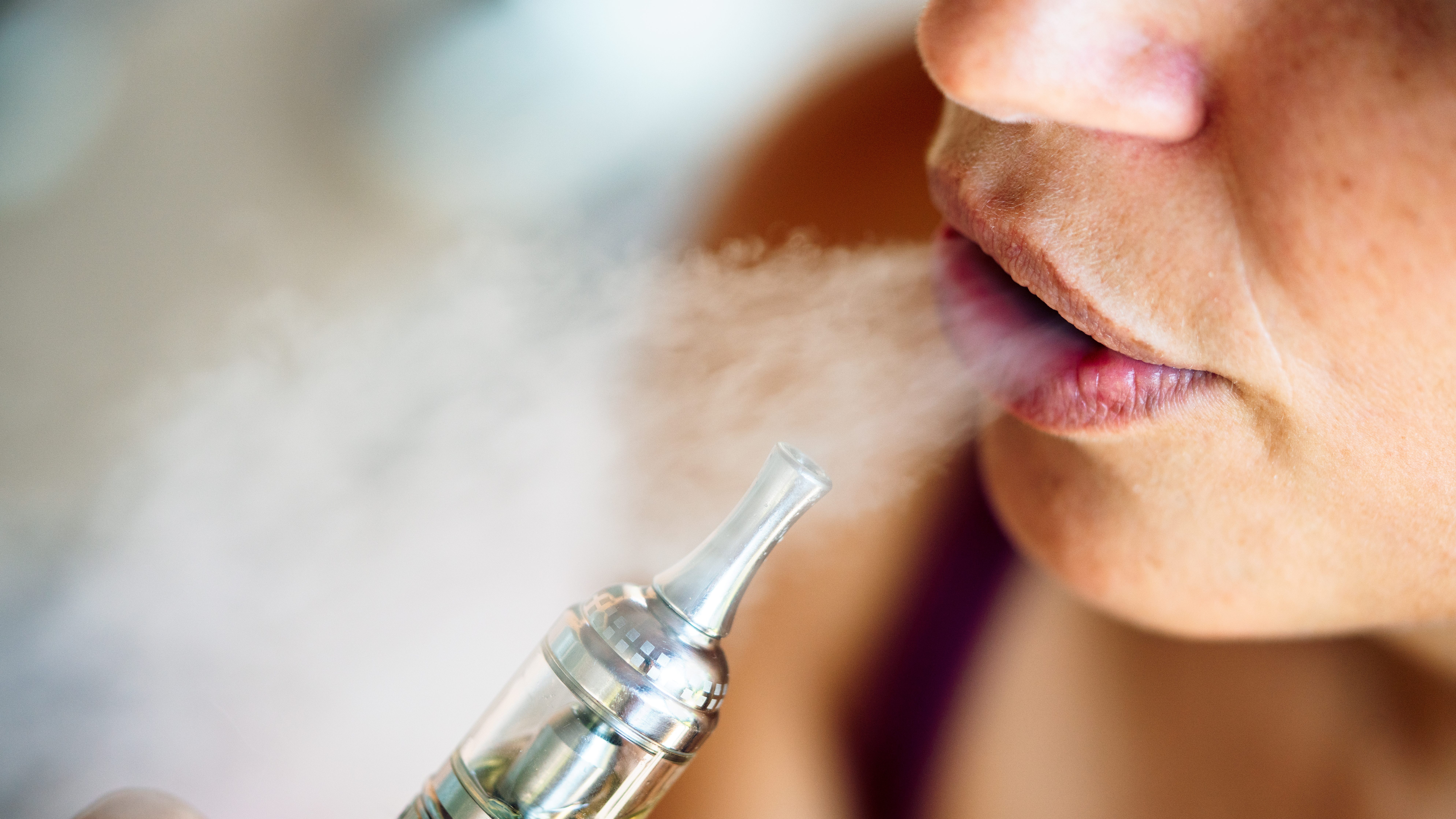 Officials warn Michiganders about vaping products claiming to have health benefits