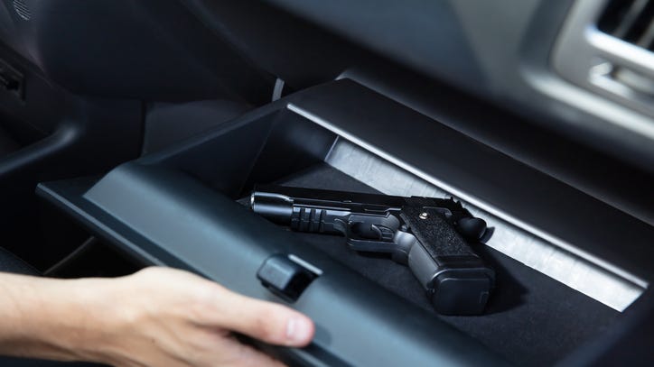 Police looking for man in white van who shot at woman on I-75 in Oakland County