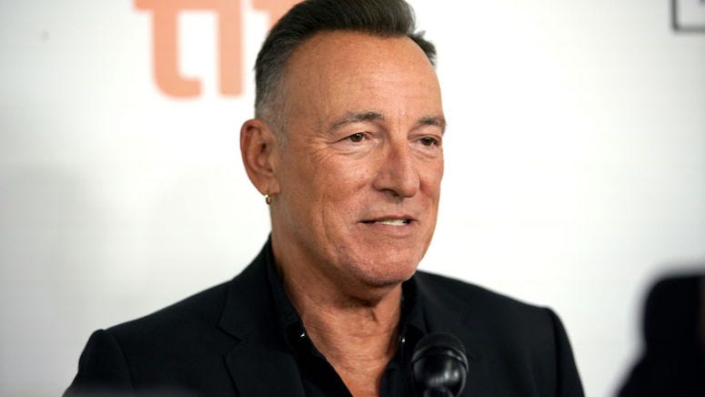 DWI and reckless driving charges against Bruce Springsteen dismissed: Report