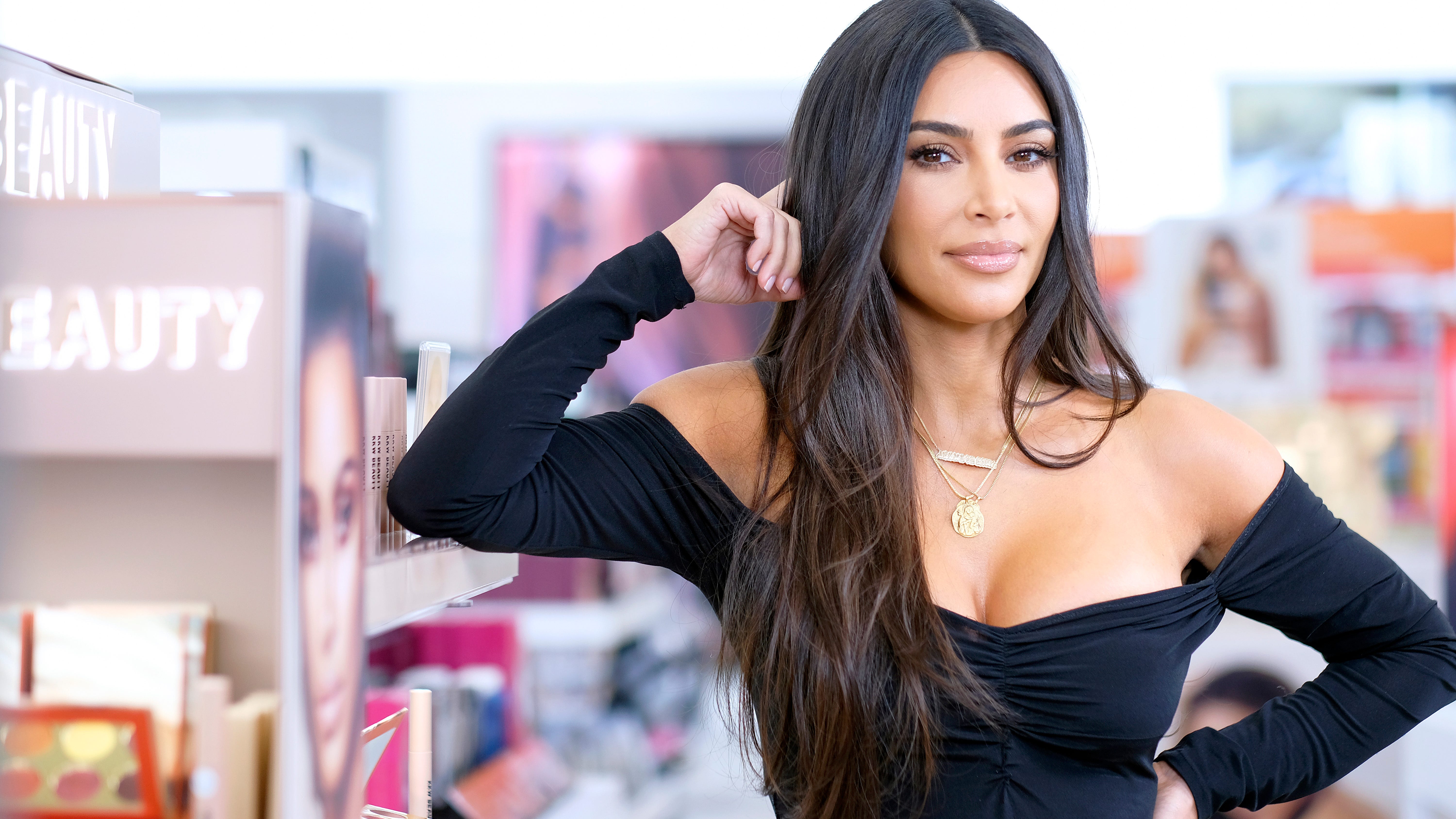 Kim Kardashian gets perfect score on law midterm before bar exam