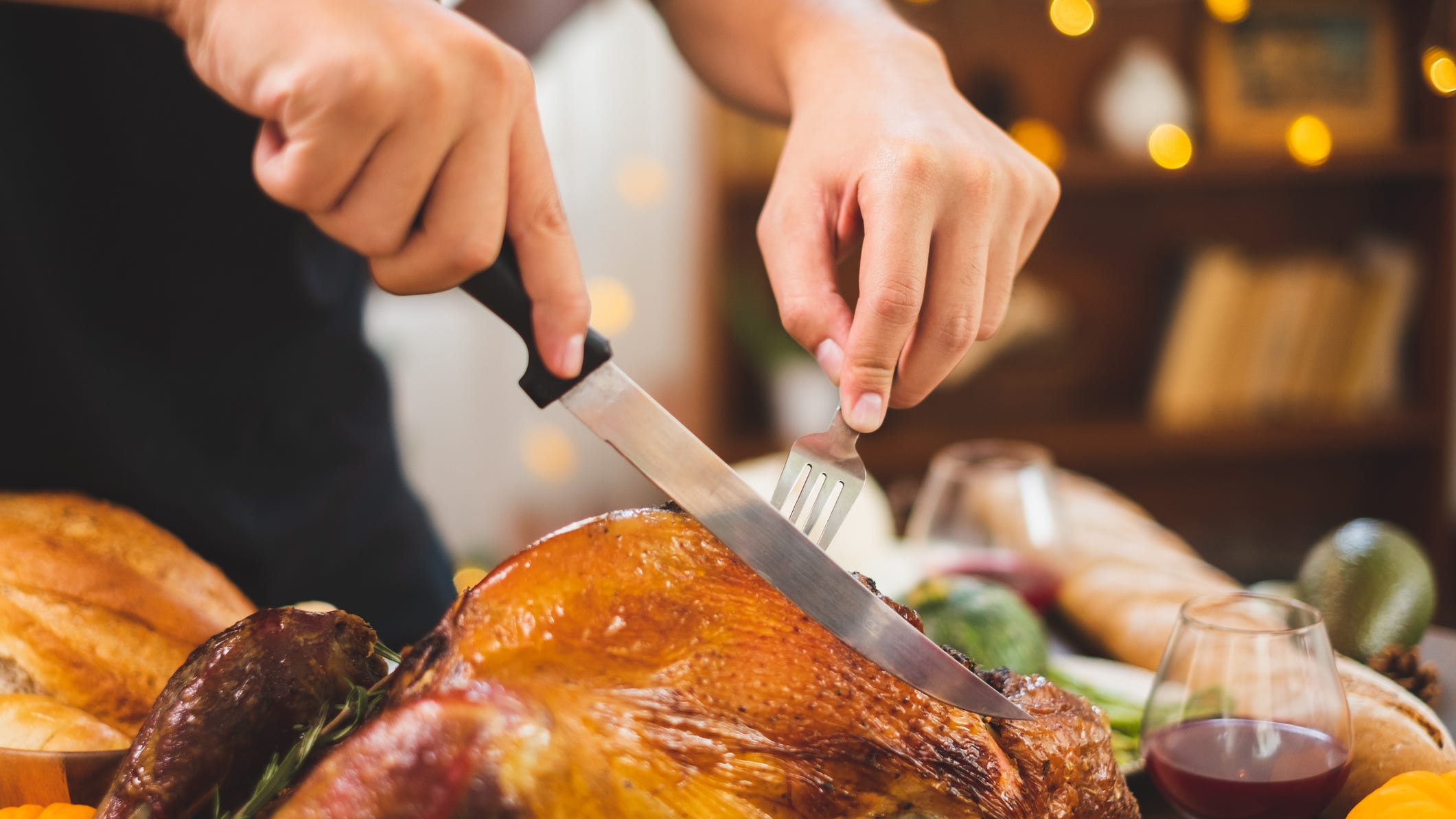 What restaurants are open on Thanksgiving Day 2021?