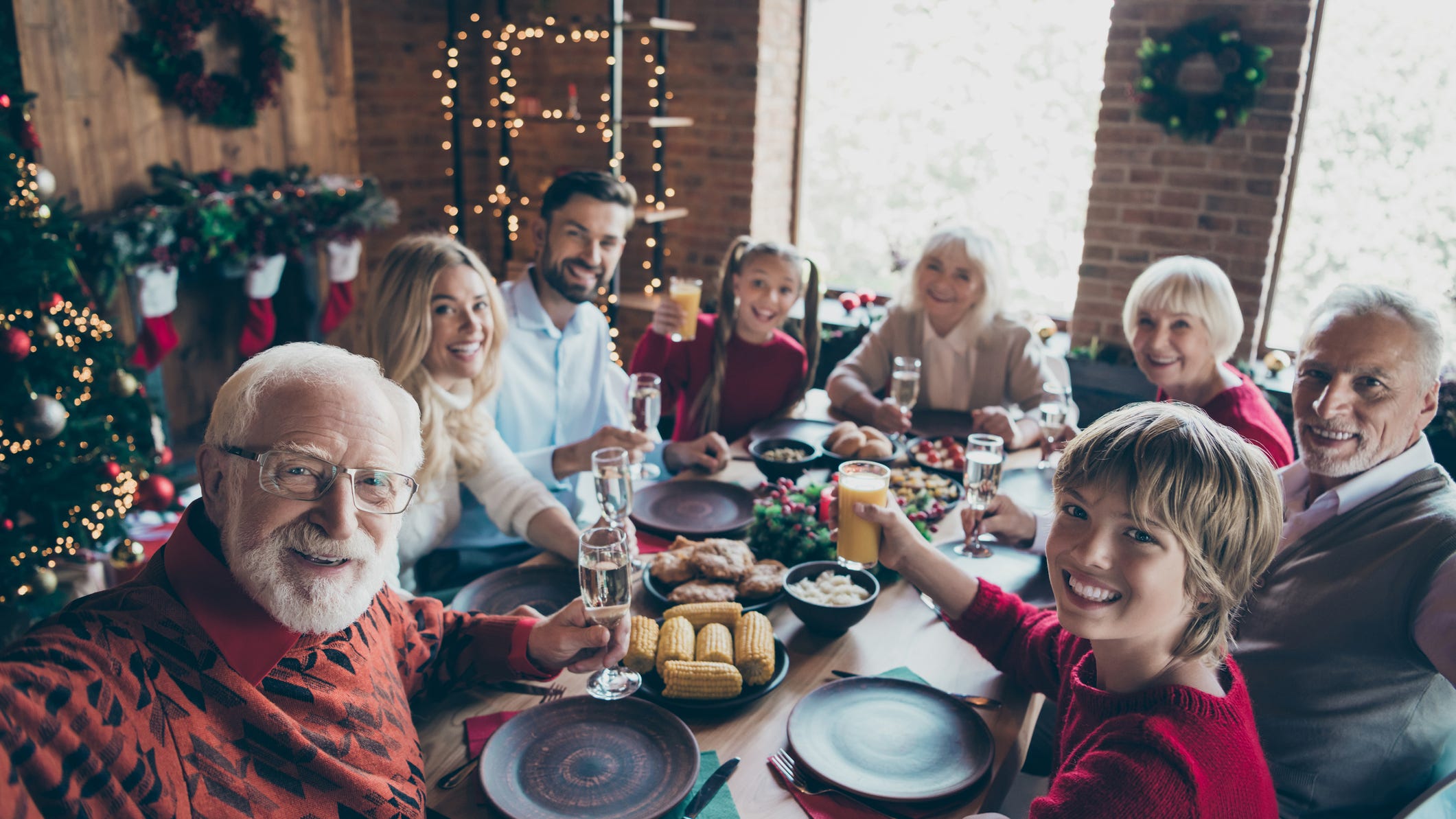 Americans can only tolerate 4 hours with family: poll