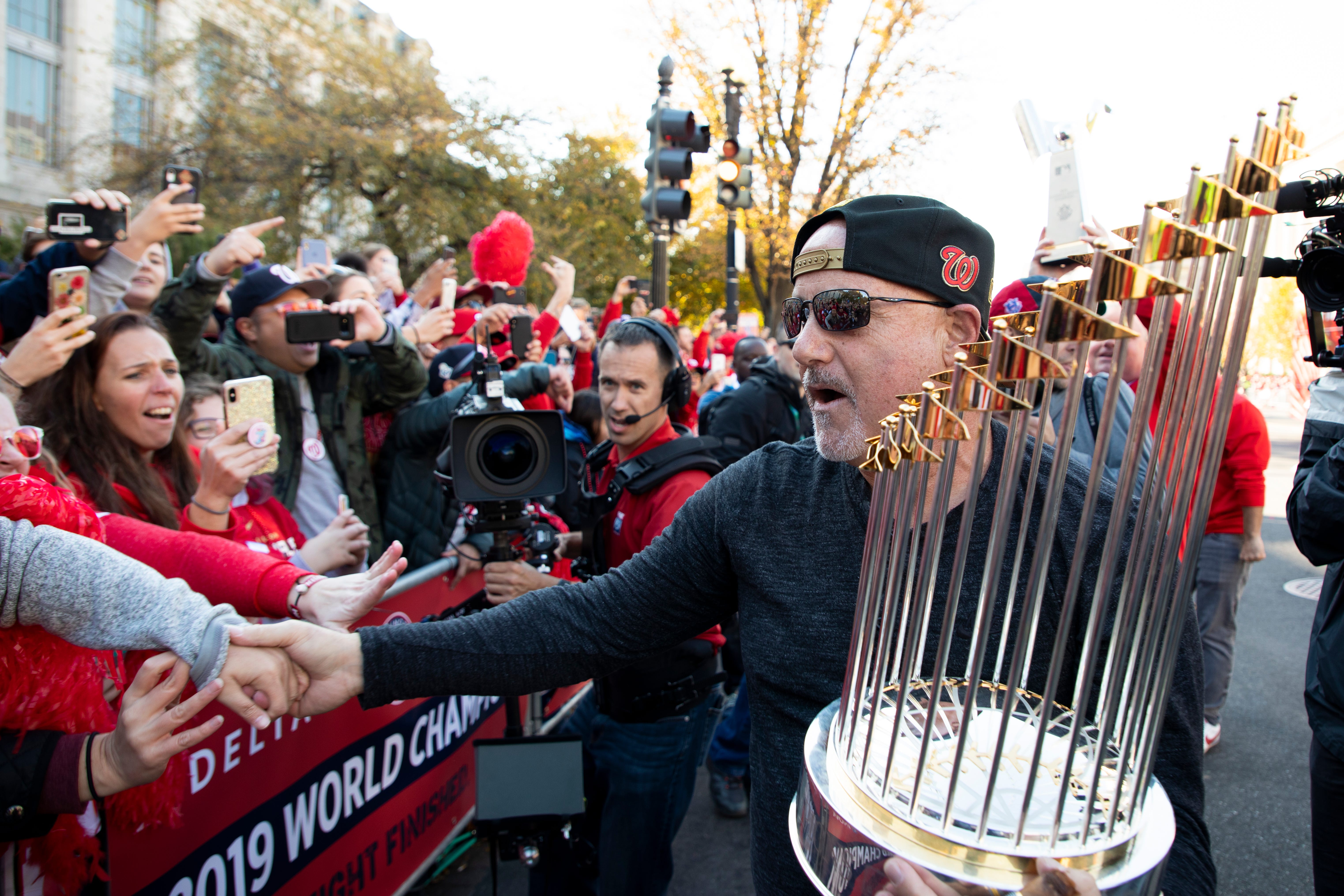 Mike Rizzo's Foundation to buy fans a 'Round on Riz' on Monday at two locations