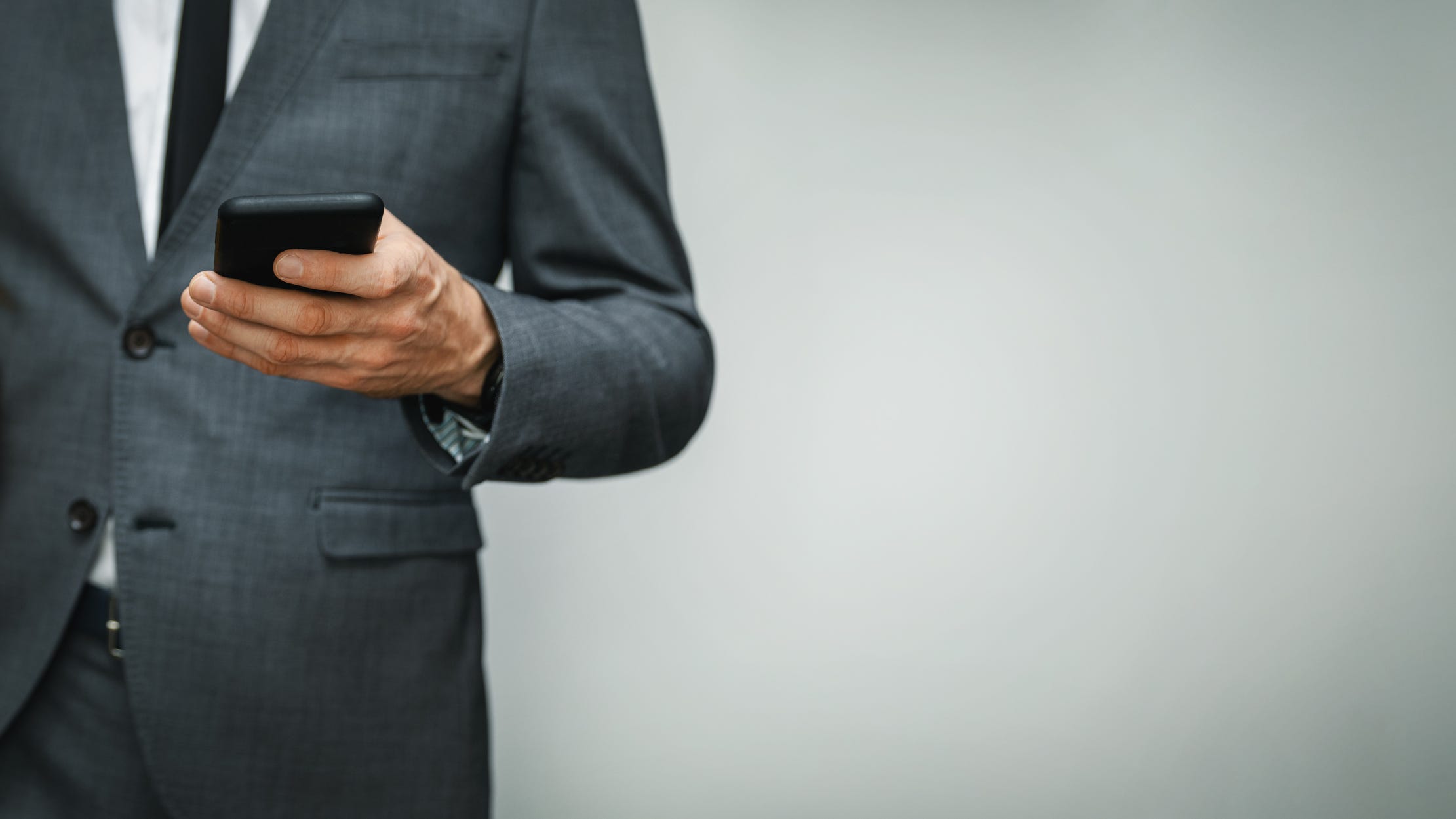 Prosecutor suspended for seeking nudes as payment
