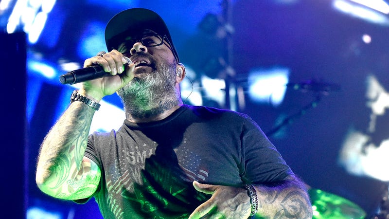 Aaron Lewis of Staind