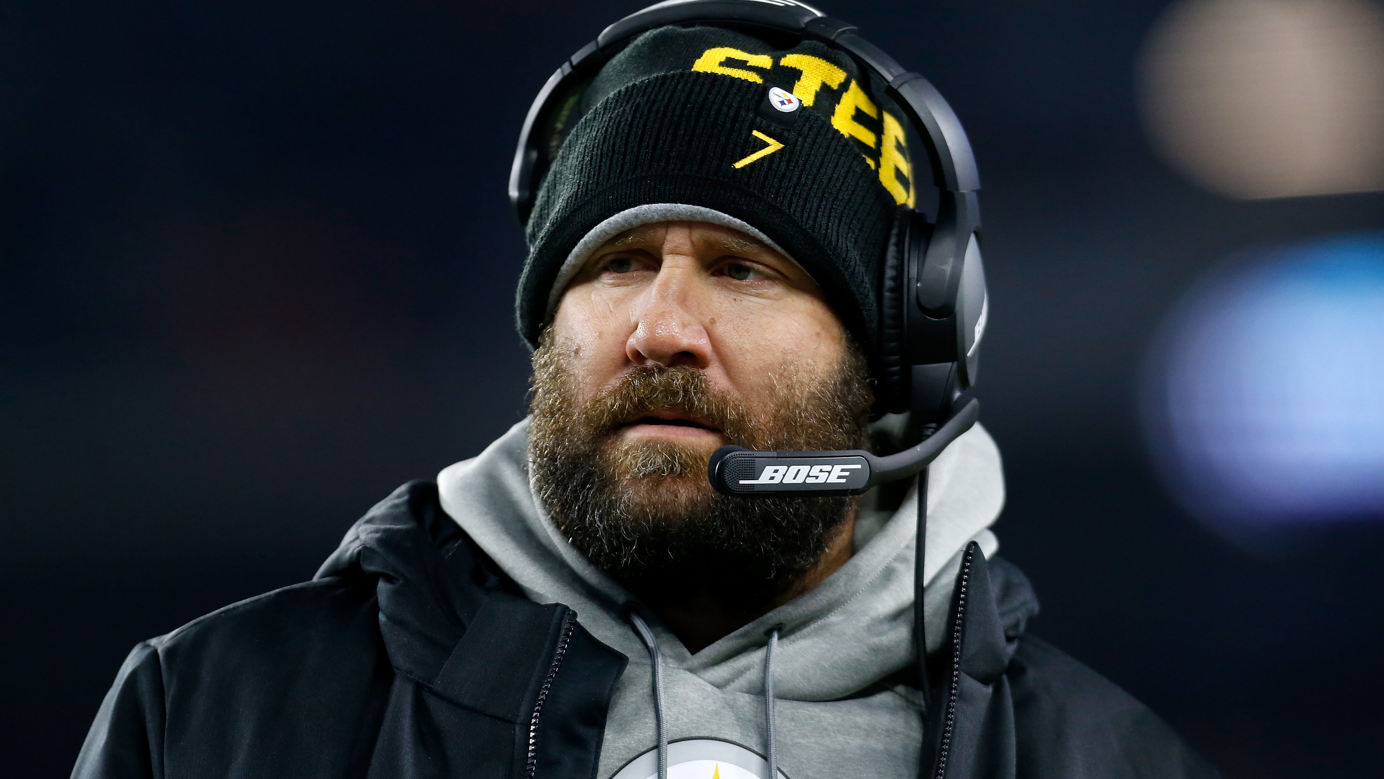 Ben Roethlisberger's Barber Fires Back at Governor After Haircut Criticism