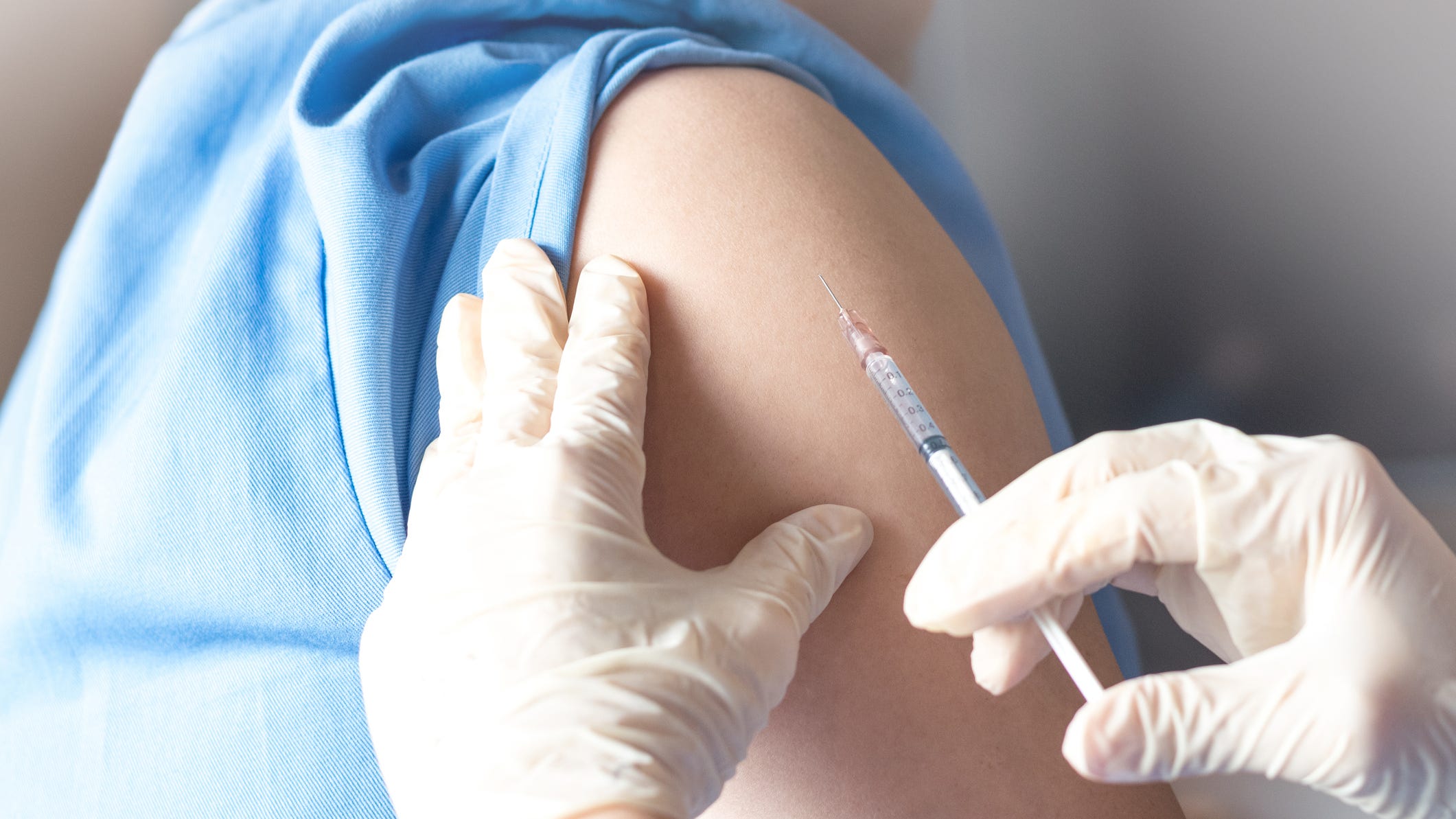 Health care workers stuck in snowstorm give other drivers expiring COVID-19 vaccines